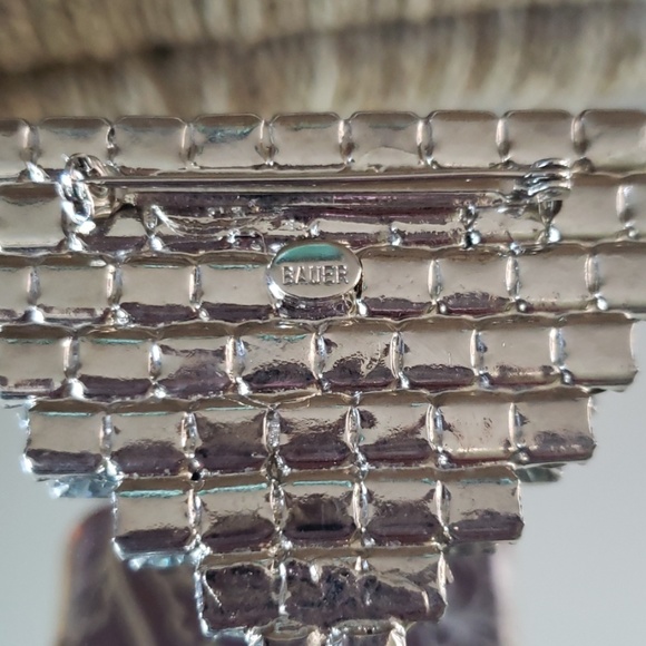 Vintage dorothy bauer martini broach Beautiful ❣ - Picture 3 of 4